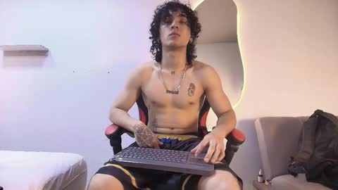 Jackes Taylor online show from February 16, 6:22 am