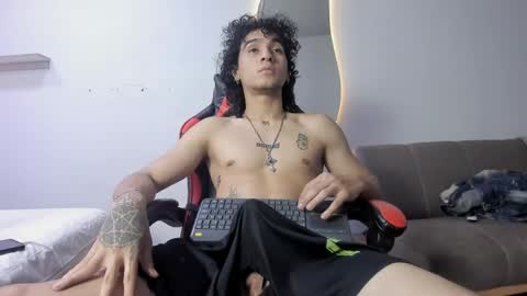 Jackes Taylor online show from April 25, 6:38 am