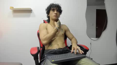 Snapshot of jackestaylor chatting on October 23, 5:11 am Jackes Taylor online show from October 23, 5:11 am