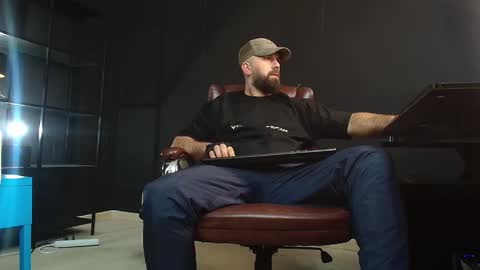 Snapshot of jackethann chatting on December 16, 6:32 am JackEthan online show from December 16, 6:32 am