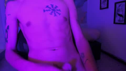 jackk_8 online show from September 12, 9:48 pm