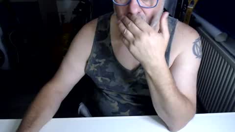 Jack independent model  online show from June 15, 8:34 pm