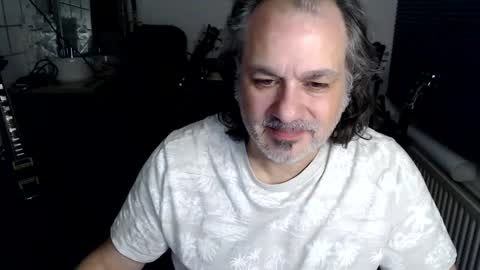 Jack independent model  online show from May 7, 9:37 pm