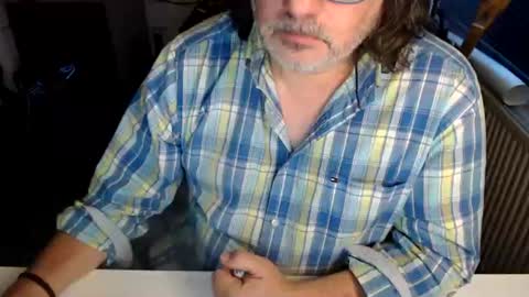 Jack independent model  online show from June 11, 7:01 pm