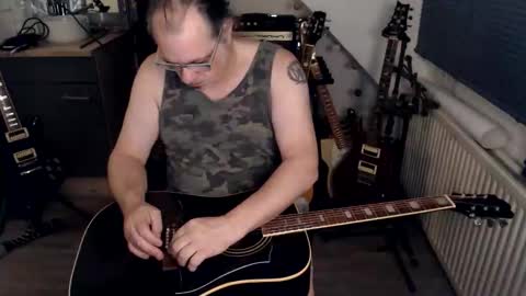 Jack independent model  online show from May 1, 9:06 pm