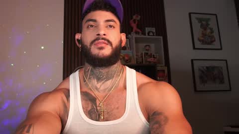Snapshot of jackson__cottonwood chatting on December 8, 1:35 am JC online show from December 8, 1:35 am