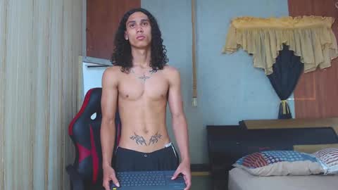 JAKSON online show from May 12, 6:38 pm