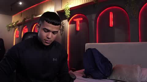 Jackson Bell online show from April 27, 12:46 pm