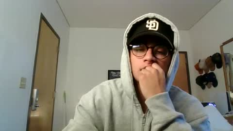 ImZacharyTyler online show from June 16, 12:24 am