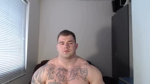 Snapshot of jackyhuge chatting on February 17, 9:03 am Jacky online show from February 17, 9:03 am