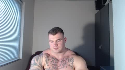 Snapshot of jackyhuge chatting on December 18, 8:09 am Jacky online show from December 18, 8:09 am