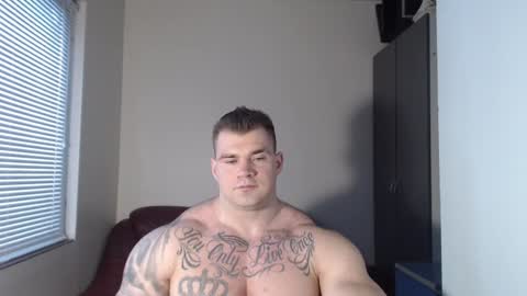 Snapshot of jackyhuge chatting on December 16, 9:03 am Jacky online show from December 16, 9:03 am
