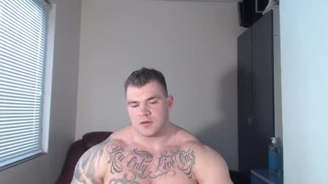 Snapshot of jackyhuge chatting on January 2, 10:37 am Jacky online show from January 2, 10:37 am