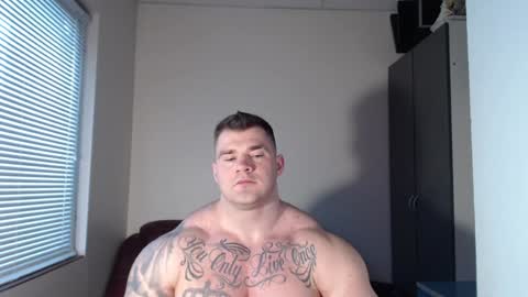 Snapshot of jackyhuge chatting on December 12, 8:36 am Jacky online show from December 12, 8:36 am