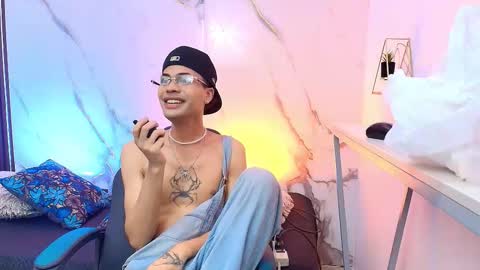 jacob_blackwell online show from March 12, 4:09 am