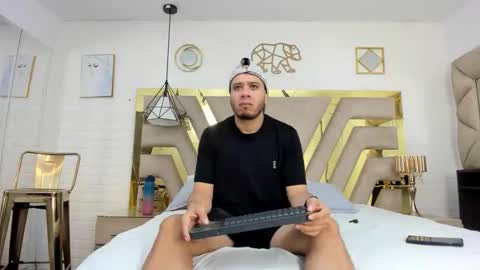 jacob_garcia_ online show from December 18, 12:34 pm