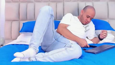 jacob_garcia_ online show from November 27, 7:50 pm