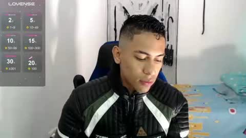 Snapshot of jacob_wolf_xxx chatting on September 20, 6:24 am jacob online show from September 20, 6:24 am