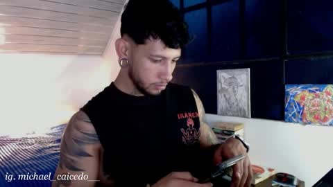 Michael Caicedo online show from April 30, 4:08 am