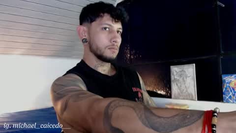 Michael Caicedo online show from May 5, 3:41 am