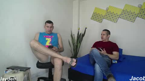 Snapshot of jacobandjayydenn chatting on October 8, 8:46 pm Jacob And Jayden online show from October 8, 8:46 pm