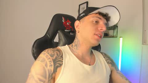 Snapshot of jacobb116 chatting on January 8, 2:46 am jacobb116 online show from January 8, 2:46 am