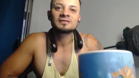 jacobjamess online show from February 4, 11:27 pm