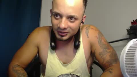 jacobjamess online show from January 30, 11:34 pm