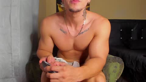 Snapshot of jacobsullivan chatting on January 22, 3:20 am Jacob online show from January 22, 3:20 am