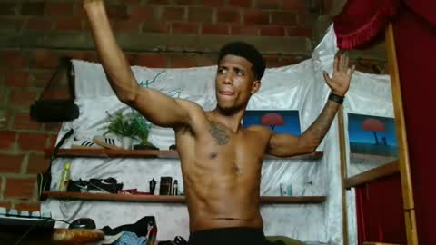 My loves Collaborate with me with my content for sale it helps me a lot online show from December 17, 6:36 pm