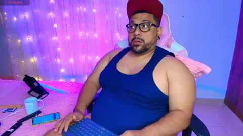 Snapshot of jacoob_woods chatting on February 15, 4:58 am daddy sir master bear online show from February 15, 4:58 am
