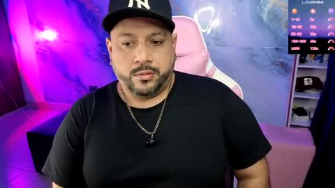 daddy sir master bear online show from April 27, 2:19 am