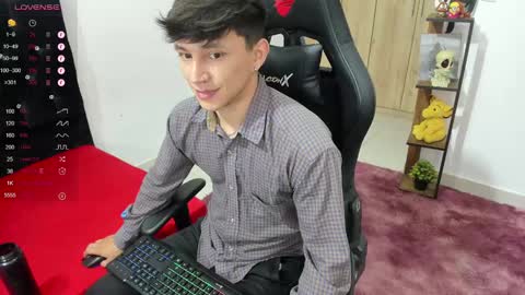Snapshot of jacques_cardiet chatting on December 12, 2:22 pm jacobo online show from December 12, 2:22 pm