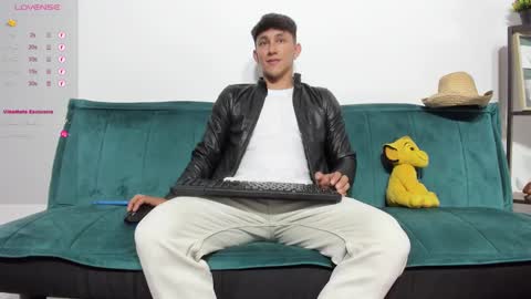 Snapshot of jacques_cardiet chatting on January 27, 5:48 pm jacobo online show from January 27, 5:48 pm
