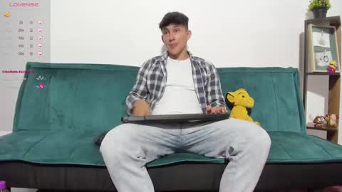 Snapshot of jacques_cardiet chatting on January 29, 6:18 pm jacobo online show from January 29, 6:18 pm