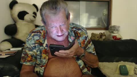 Snapshot of jacques_de_france chatting on February 19, 5:05 am Jacques online show from February 19, 5:05 am