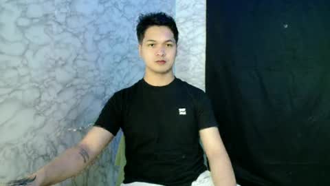 jade_halo online show from June 12, 11:19 am