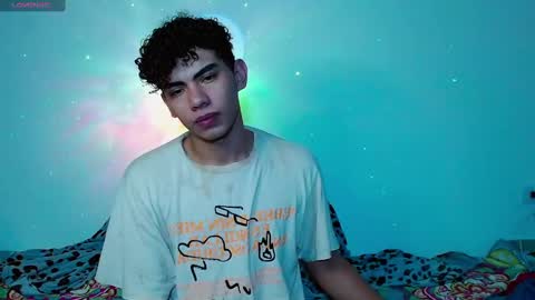 Snapshot of jaedasky_ chatting on December 22, 10:04 pm javi15 online show from December 22, 10:04 pm