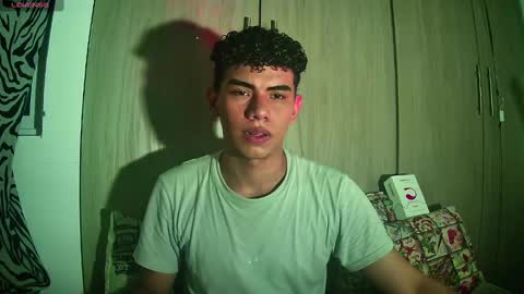 Snapshot of jaedasky_ chatting on December 4, 6:22 am javi15 online show from December 4, 6:22 am