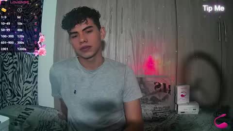 Snapshot of jaedasky_ chatting on December 7, 5:15 am javi15 online show from December 7, 5:15 am