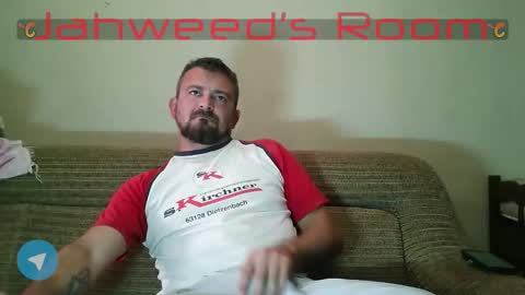 Snapshot of jahweed8 chatting on October 18, 8:52 am Jahweed online show from October 18, 8:52 am
