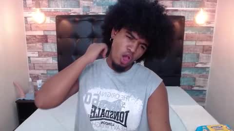 Snapshot of jaicob_runeer chatting on October 15, 12:40 am I AM JAICOB online show from October 15, 12:40 am