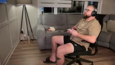 Snapshot of jake0333 chatting on November 2, 12:15 am Jake online show from November 2, 12:15 am