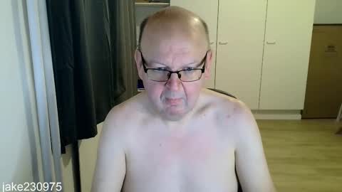 Jake2309 online show from December 3, 7:53 pm