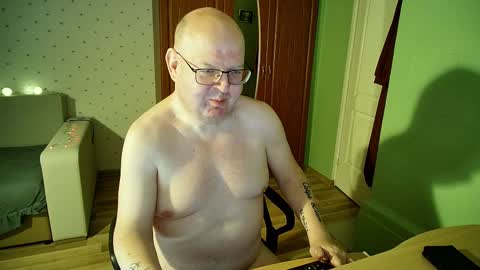 Snapshot of jake230975 chatting on December 24, 9:44 pm Jake2309 online show from December 24, 9:44 pm