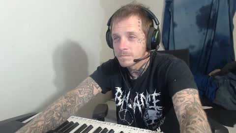 Snapshot of jake265897 chatting on September 14, 3:19 am showingitoff online show from September 14, 3:19 am