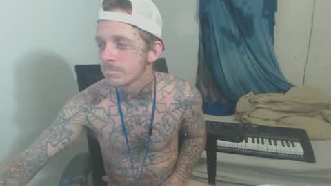 Snapshot of jake265897 chatting on September 10, 7:18 am showingitoff online show from September 10, 7:18 am