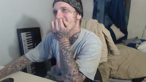 Snapshot of jake265897 chatting on September 16, 5:41 am showingitoff online show from September 16, 5:41 am