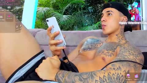 Snapshot of jake_allenx31 chatting on February 19, 12:44 pm who is allen follow me on ig and x jake allen31 online show from February 19, 12:44 pm