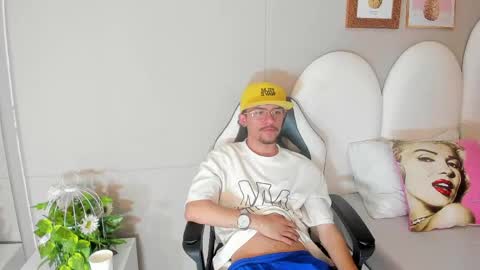 Jake  online show from April 27, 10:04 pm